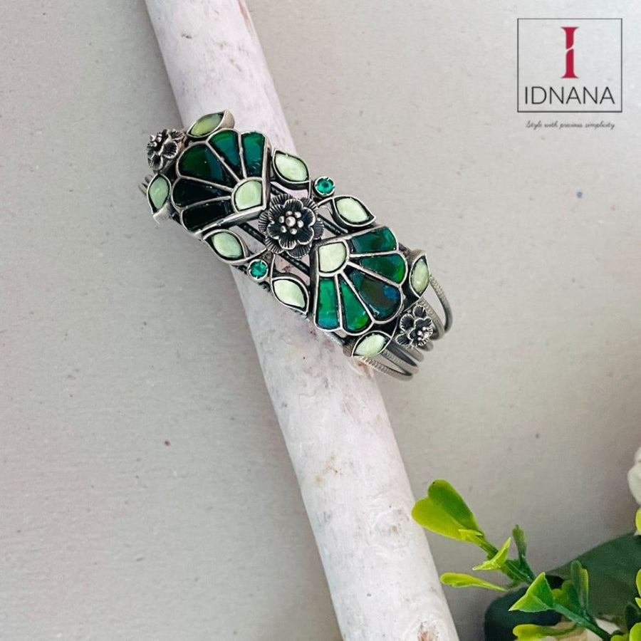 DARK GREEN LIGHT GREEN KUNDAN FLORAL HANDCUFF