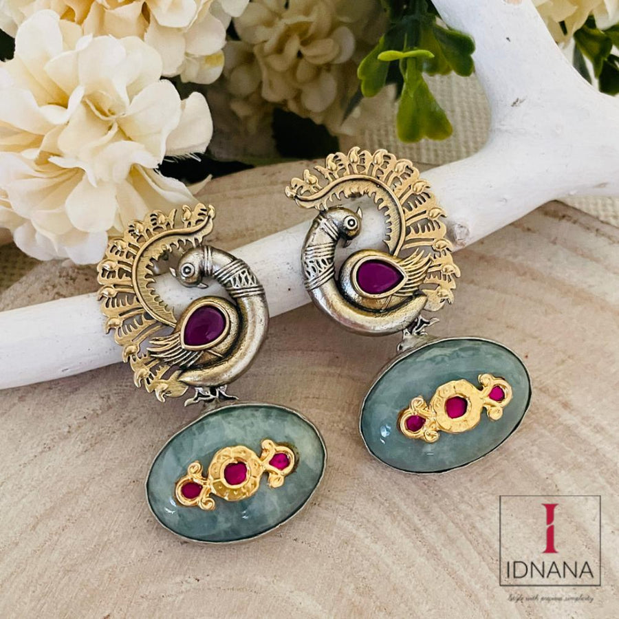 DUAL TONE GREYISH GREEN CHALCEDONY INLAY KUNDAN PEACOCK STUDS