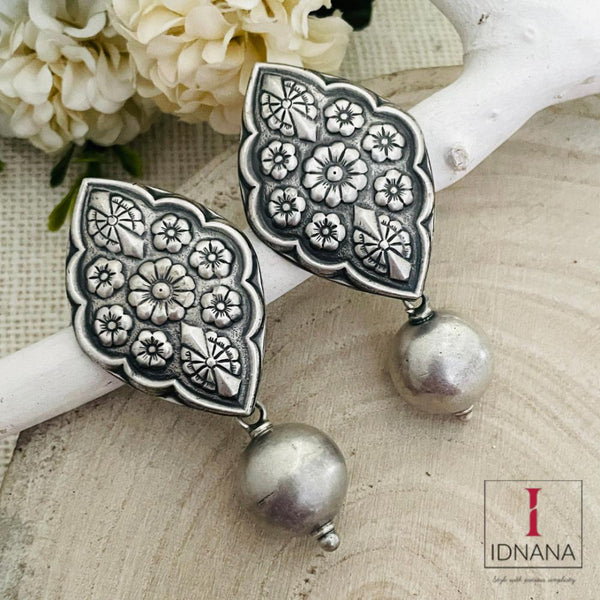 DIAMOND SHAPED SILVER FLORAL BALL EARRINGS