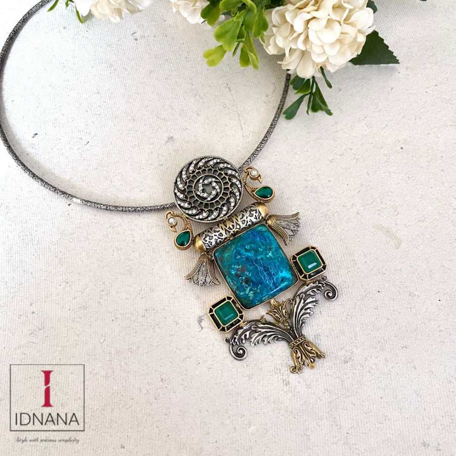 CHRYSOCOLLA DUAL TONE EMERALD DOUBLET PENDANT WITH HASLI