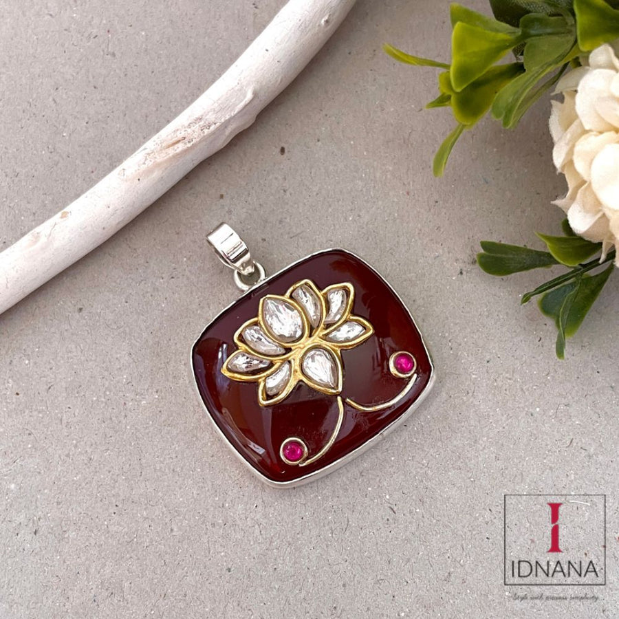 CARNELIAN INLAY KUNDAN PENDANT