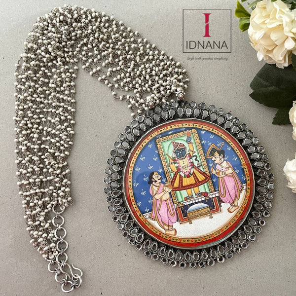 HAND PAINTED SHRINATHJI BLUE AND WHITE POLKI PENDANT WITH SILVER AND FRESH WATER PEARL CHAIN STATEMENT NECKLACE