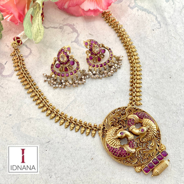 GOLD PLATED RED KEMP PINK MARCASITE 2 PEACOCK MOTIF COLLAR NECKLACE SET