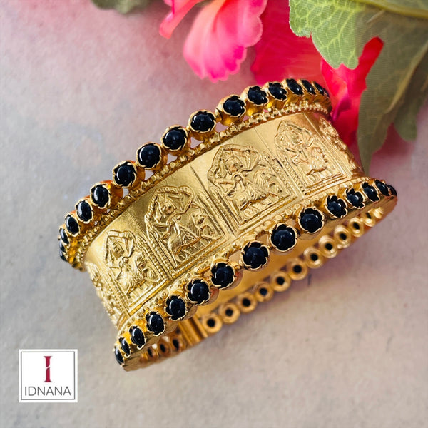 BLACK ONYX DEVI MOTIF GOLD PLATED BANGLE OPENABLE SIZE 2.3