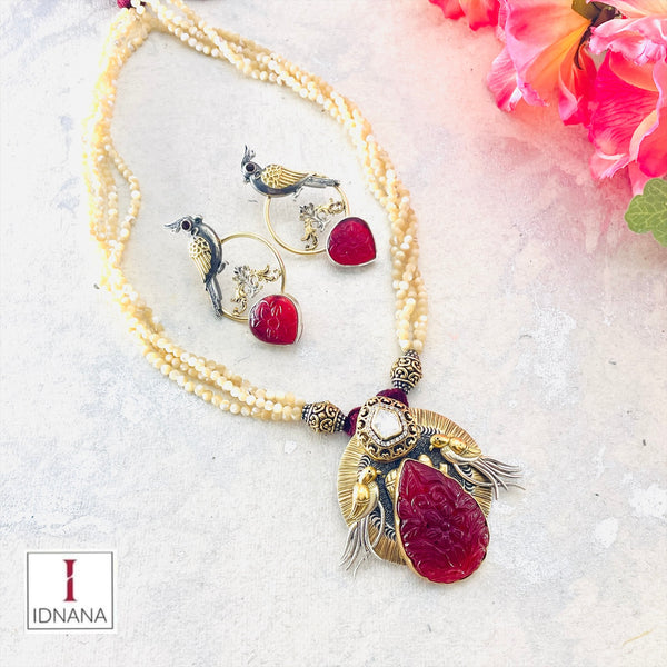 CARVED RED ONYX DUAL TONE MOISSANITE BIRD MOTIF MOTHER OF PEARL BEADED NECKLACE SET